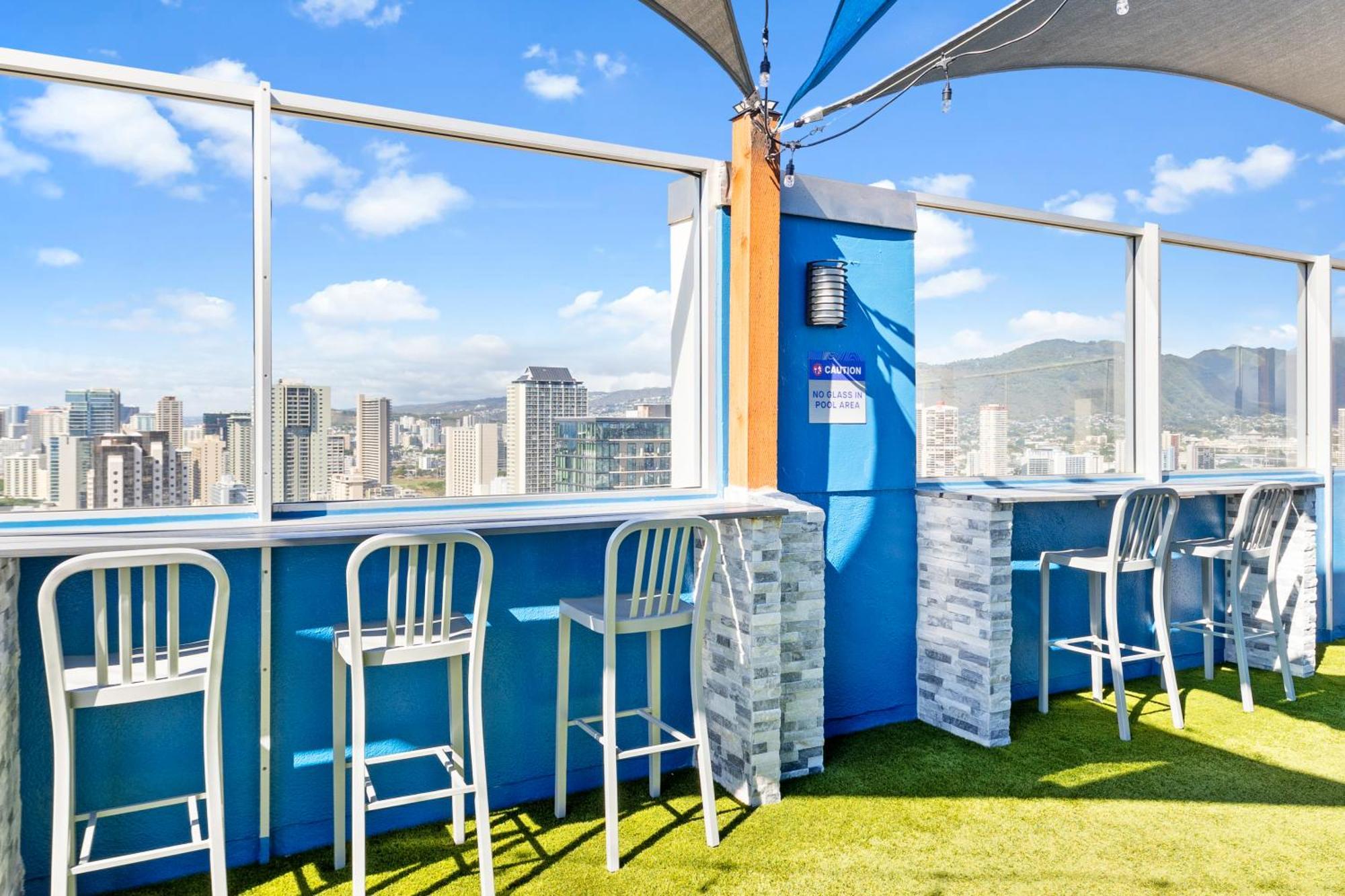 הונולולו Steps To Waikiki Beach! Newly Renovated With 75" Tv מראה חיצוני תמונה