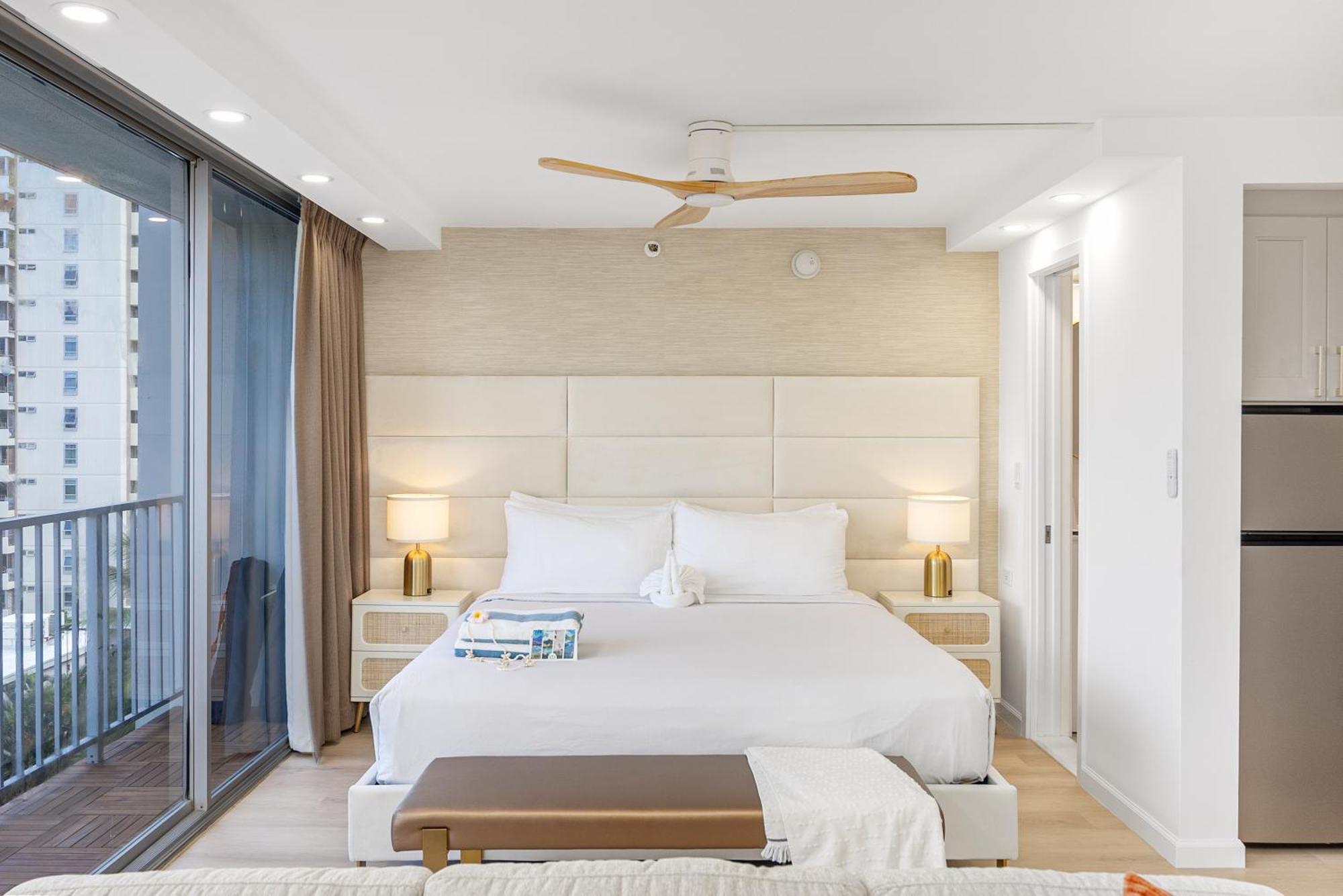הונולולו Steps To Waikiki Beach! Newly Renovated With 75" Tv מראה חיצוני תמונה
