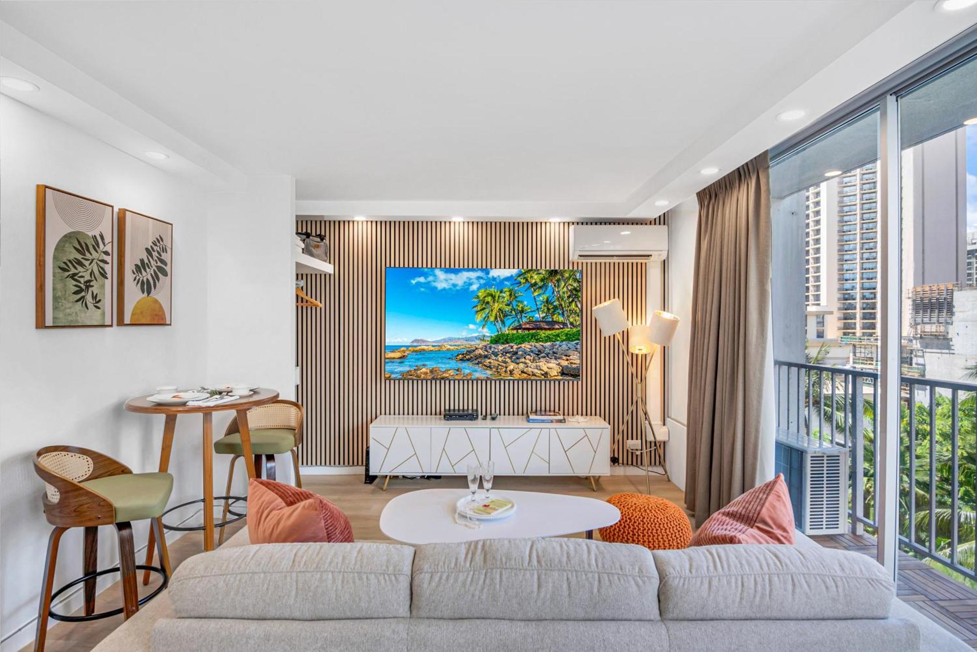 הונולולו Steps To Waikiki Beach! Newly Renovated With 75" Tv מראה חיצוני תמונה